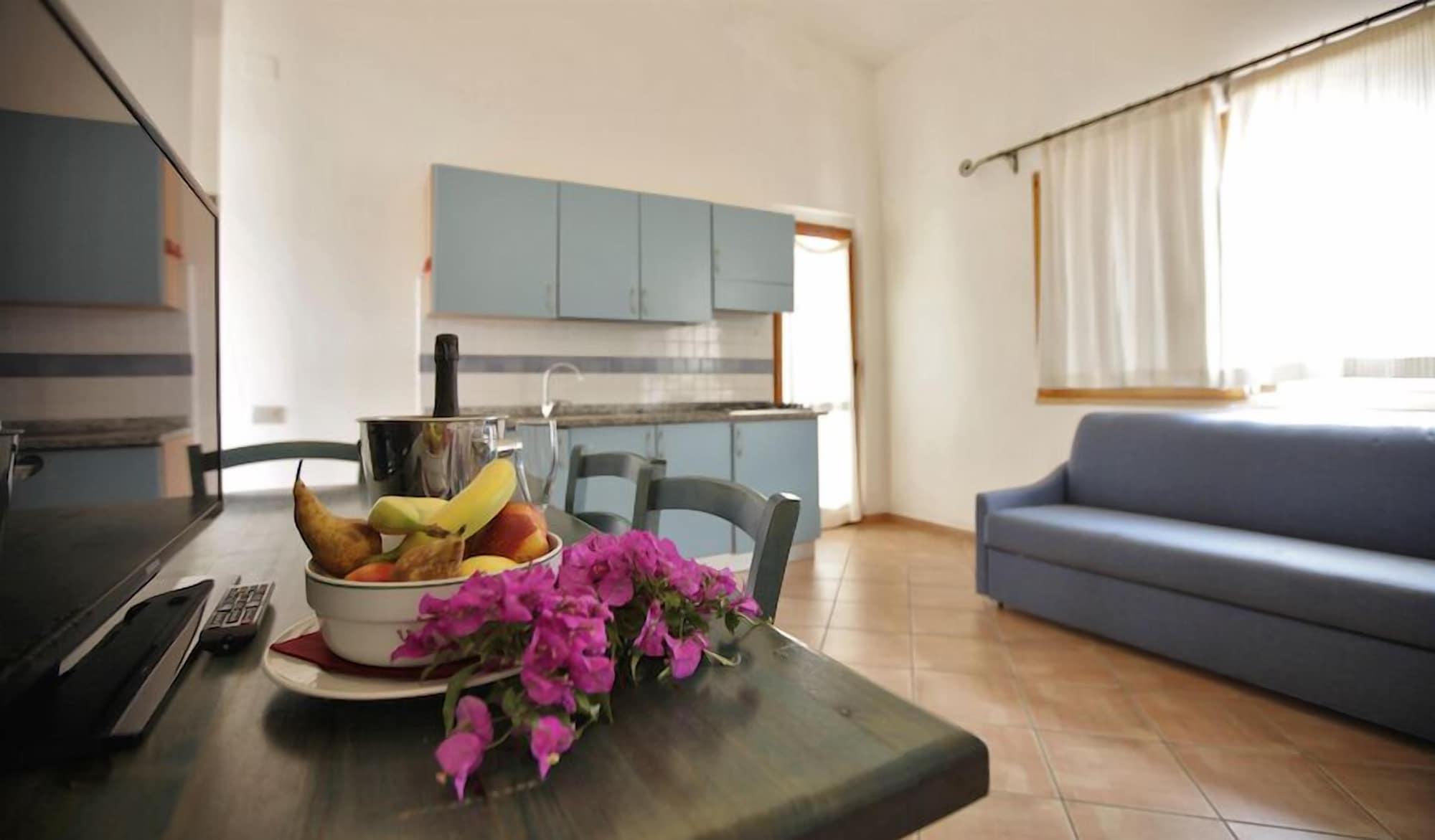 Club Esse Residence Capo D'Orso Palau Ngoại thất bức ảnh